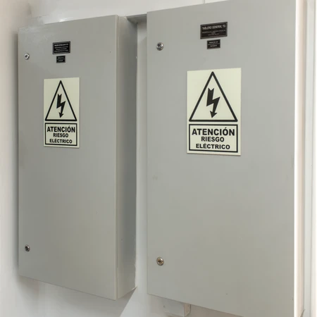 Paneles eléctricos